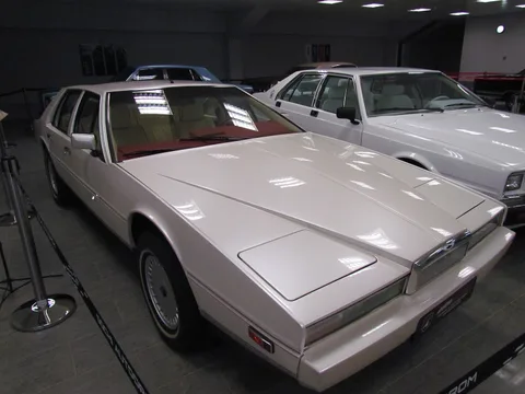 Aston Martin Lagonda — 4