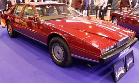 Aston Martin Lagonda — 8