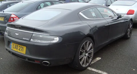Aston Martin Rapide — 8