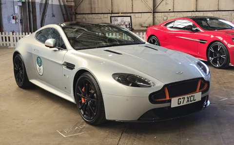 Aston Martin Vantage — 3