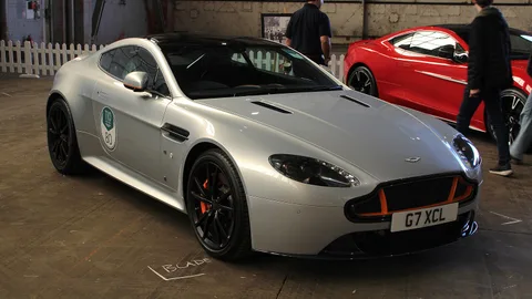 Aston Martin Vantage — 5