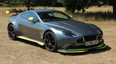 Aston Martin Vantage — 7