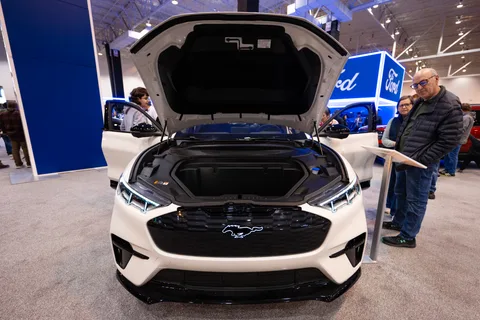 Ford Mustang Mach-E — 7