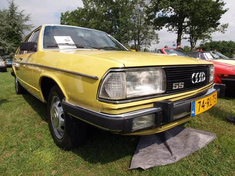 Audi 100 C2 — 4