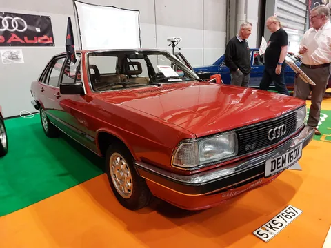 Audi 100 C2 — 6