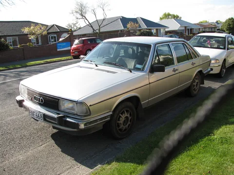 Audi 100 C2 — 7