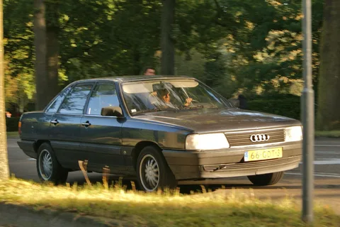 Audi 100 C3 — 2