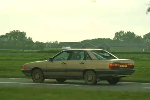 Audi 100 C3 — 3