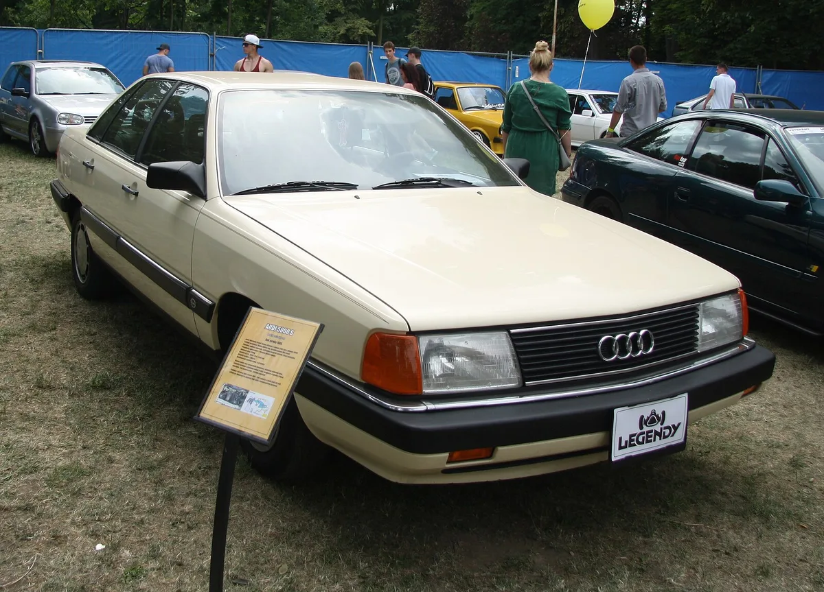 Audi 5000