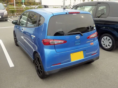 Daihatsu Sonica — 4