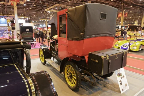 Renault Type AG — 4