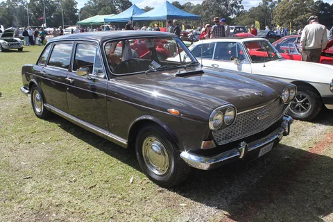 Austin 3-Litre — 8