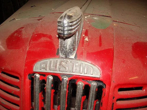 Austin FX3 — 2