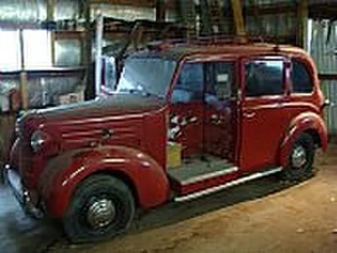 Austin FX3 — 4