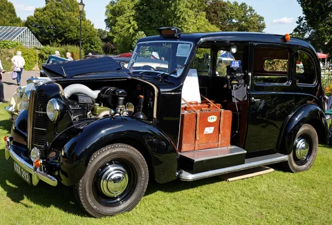 Austin FX3 — 5