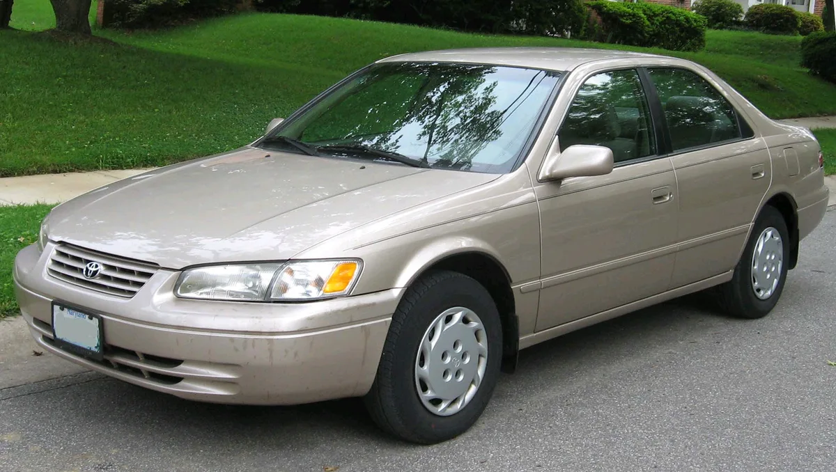 Toyota Camry (XV20)
