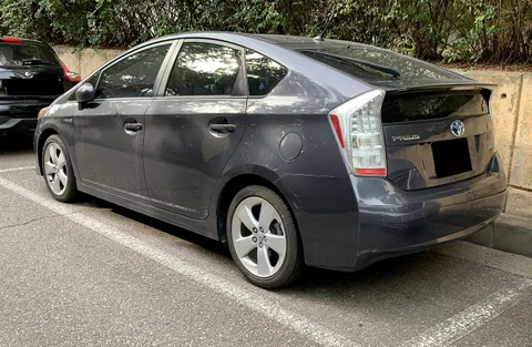 Toyota Prius (XW30) — 5