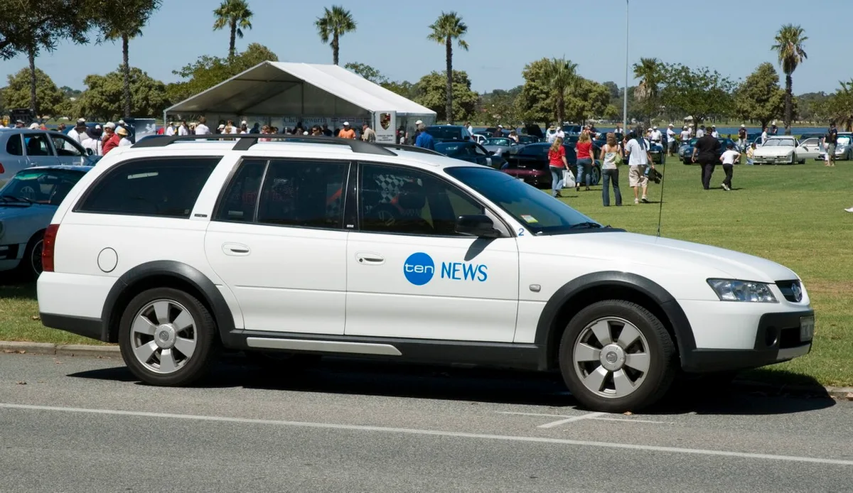 Holden Adventra