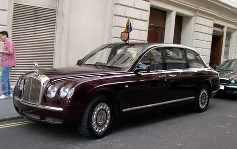 Bentley State Limousine