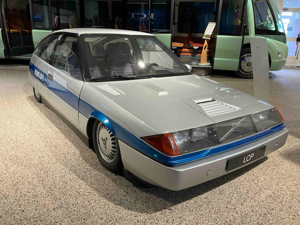 Volvo LCP2000