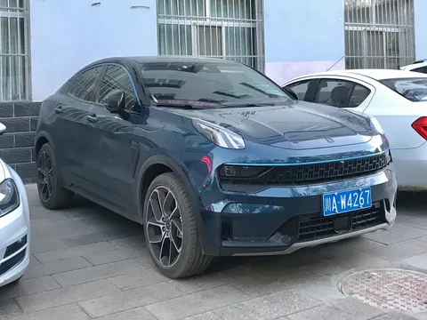 Lynk & Co 05