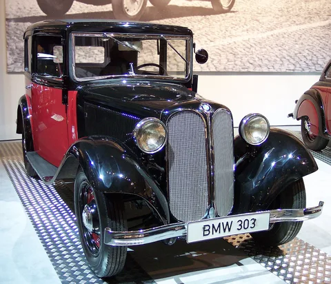 BMW 303