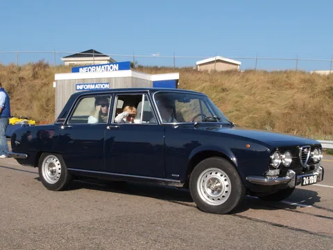 Alfa Romeo 1750 — 6