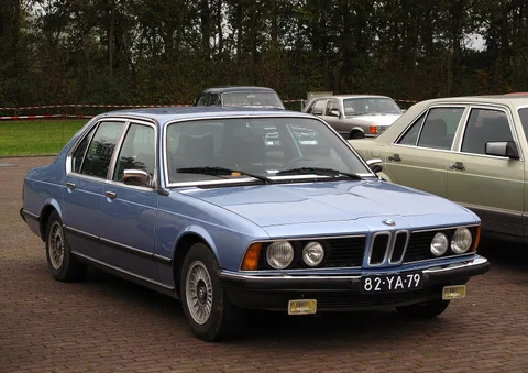 BMW E23 — 2