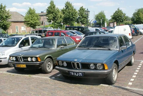 BMW E23 — 3