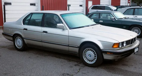 BMW E32 — 6