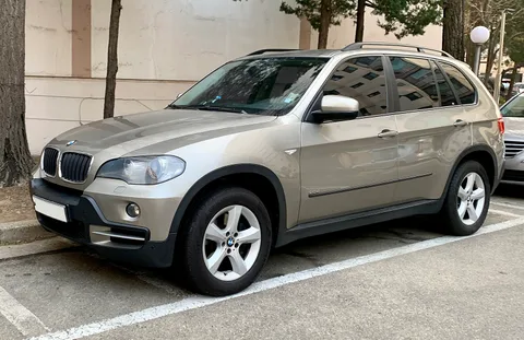 BMW X5 — 7