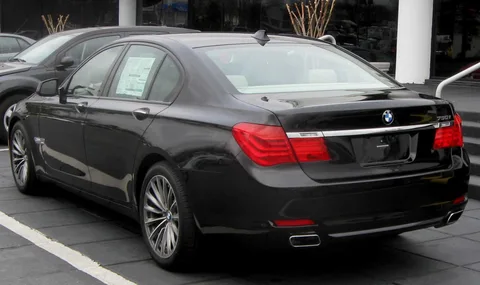 BMW 7 F01 F02 — 5