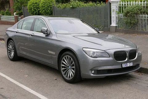 BMW 7 F01 F02 — 6