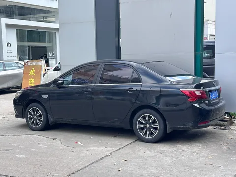 BYD L3 — 7