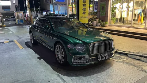 Bentley Continental Flying Spur — 4