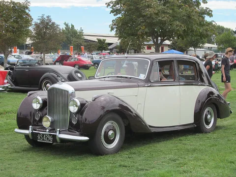 Bentley R Type — 5
