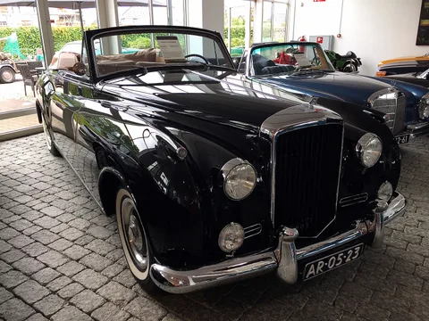 Bentley S1 — 3