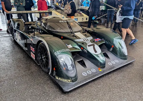 Bentley Speed 8 — 4