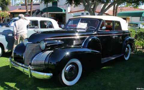 Cadillac Series 61 — 2