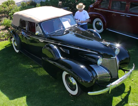 Cadillac Series 61 — 3
