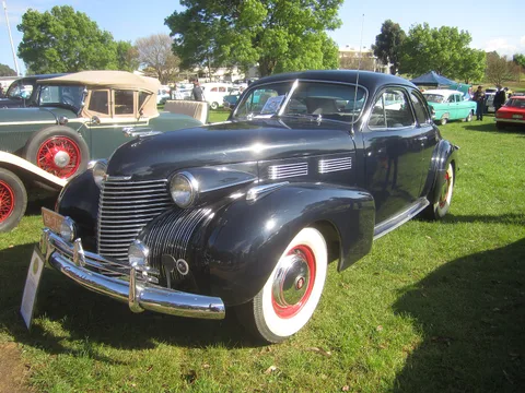 Cadillac Series 61 — 4