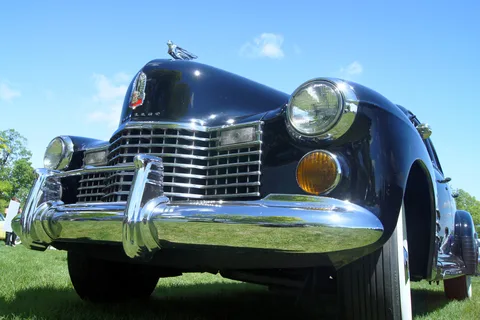 Cadillac Series 61 — 8
