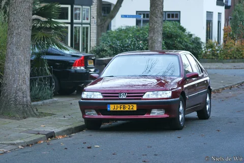 Peugeot 605 — 6