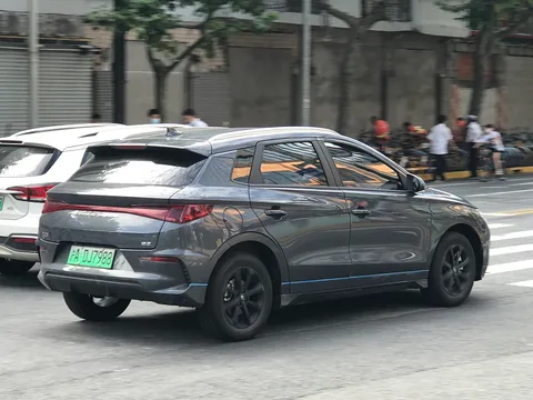BYD e2 — 7