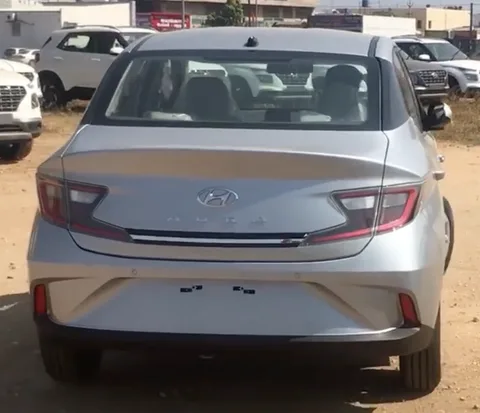 Hyundai Aura — 2