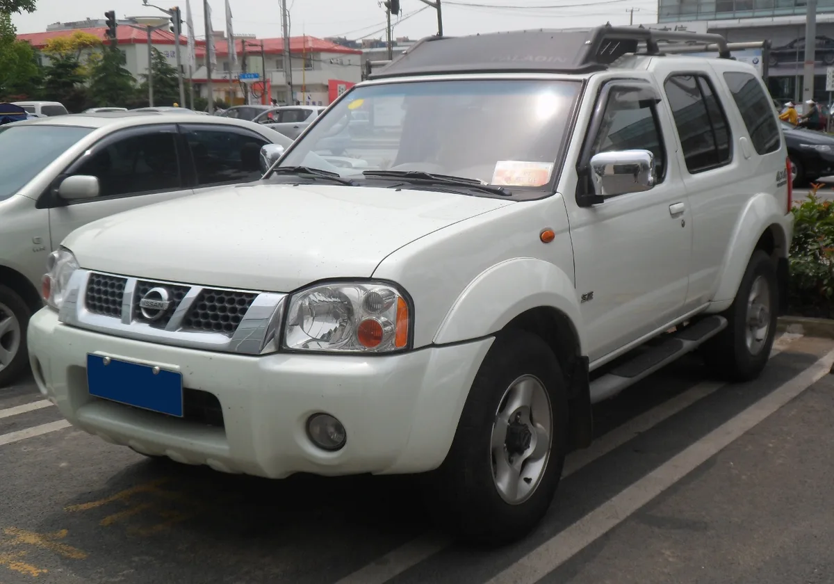 Nissan Paladin