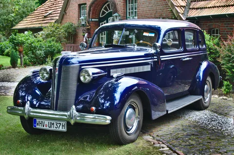 Buick Roadmaster — 8