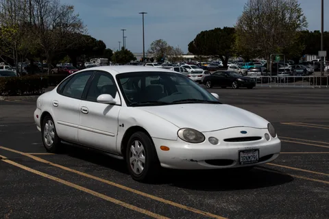 Ford Taurus 3rd generation — 4