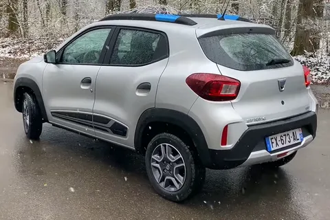 Dacia Spring — 7