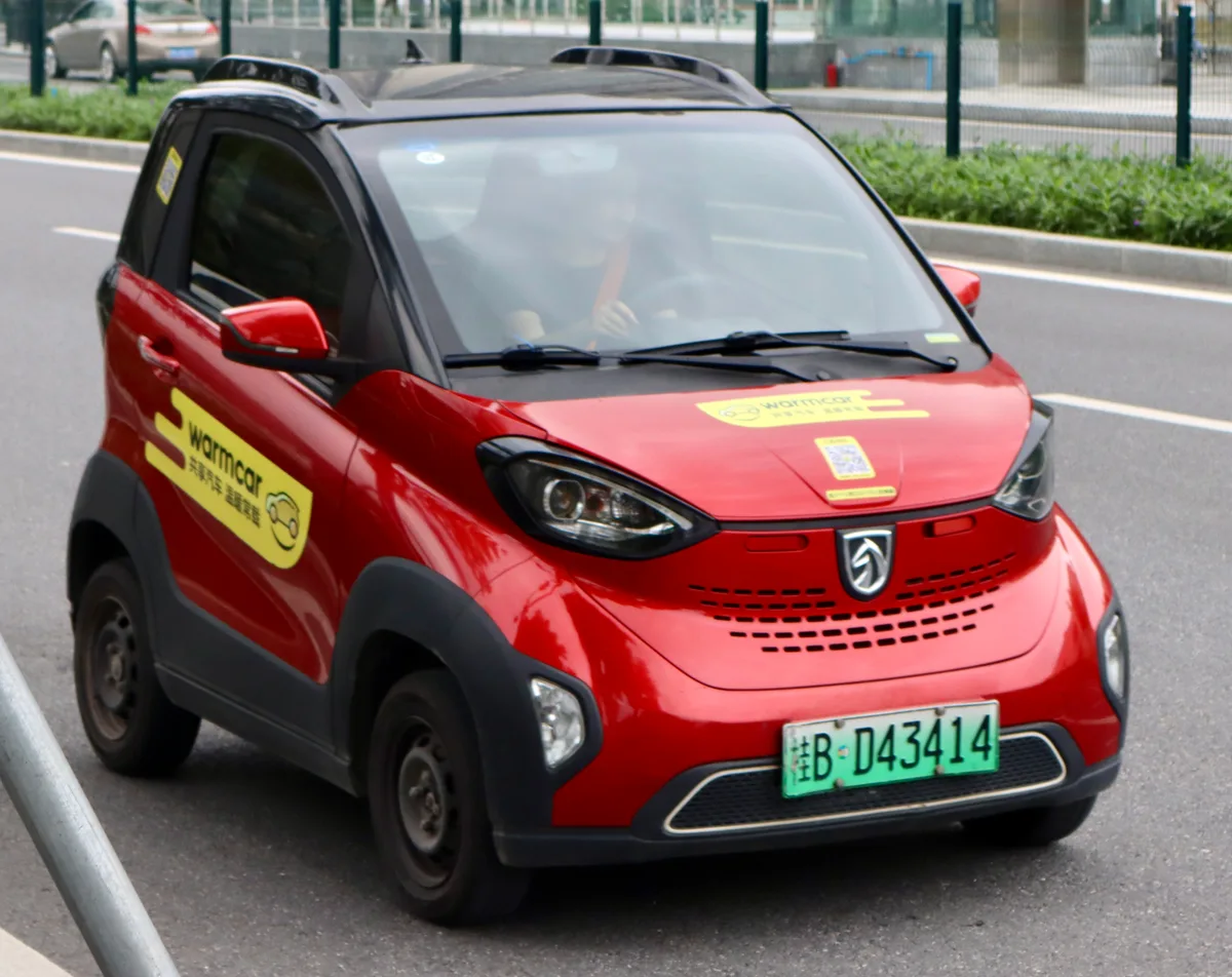 Baojun E100
